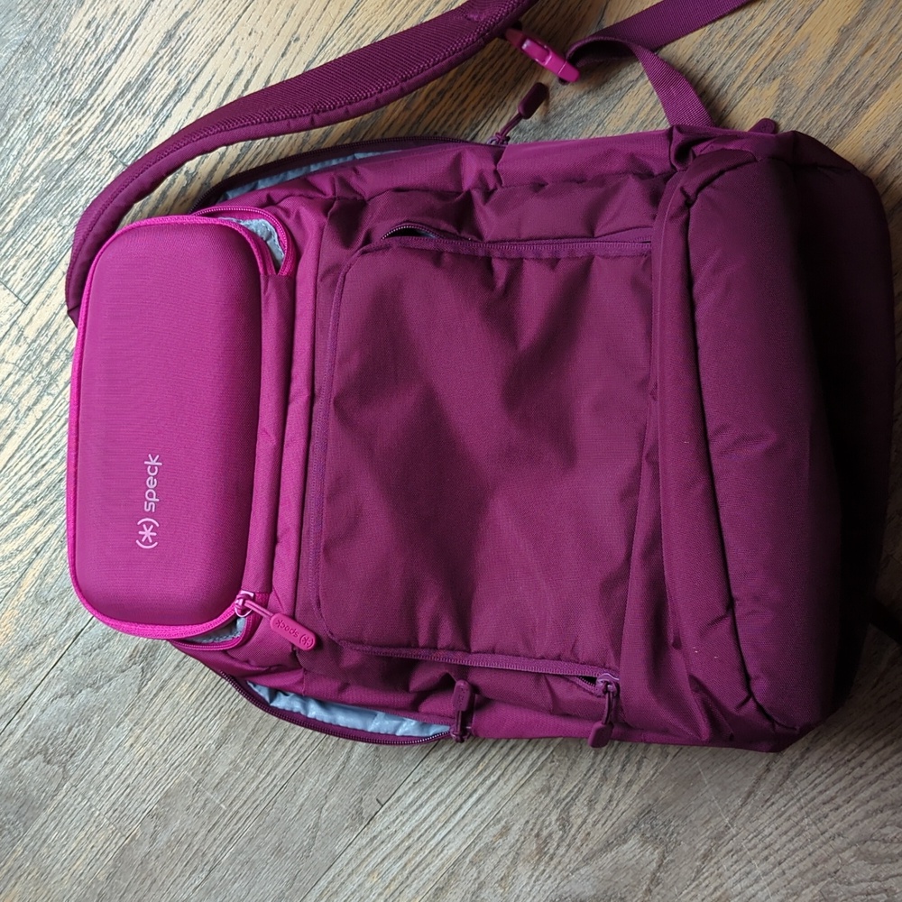 Speck backpack pink